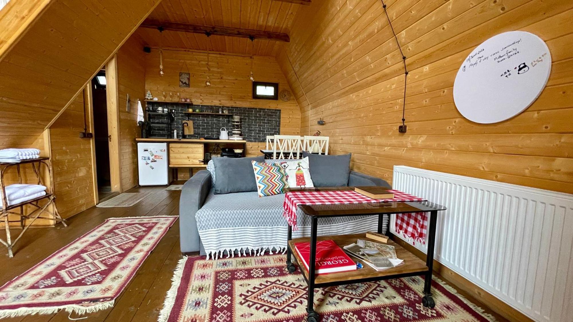 Aura Cottages Kazbegi Exterior foto